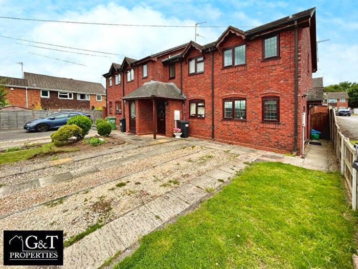 2 Bedroom End Of Terrace House To Rent In Lapwood Avenue, Kingswinford, DY6