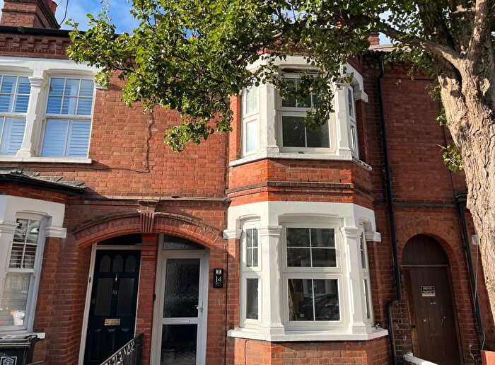 3 Bedroom Terraced House For Sale In Bruce Grove, Watford, WD24