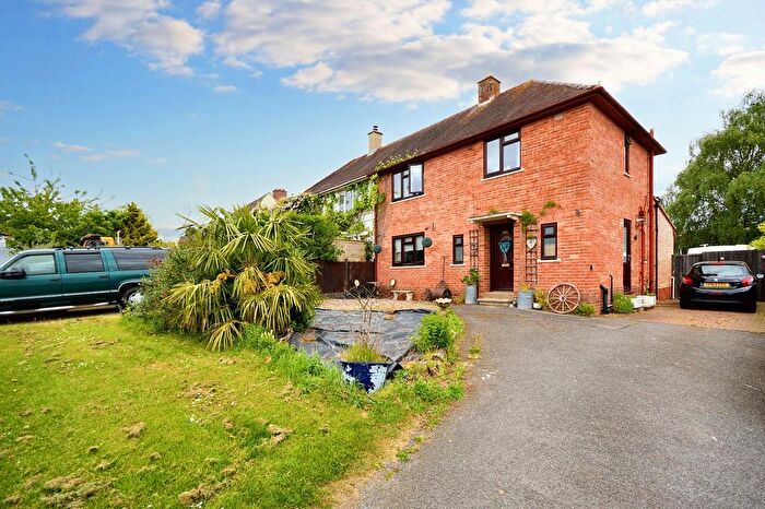 3 Bedroom Semi-Detached House For Sale In Station Road, Earls Barton, Northampton, NN6