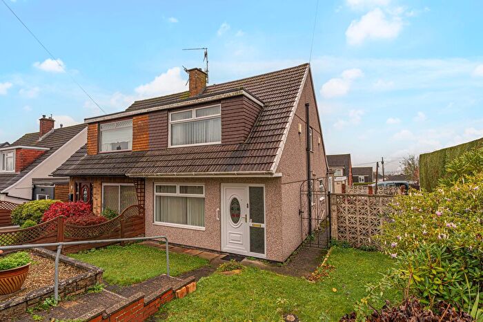 3 Bedroom Semi Detached House For Sale In Cwmsor Close, New Inn, NP4