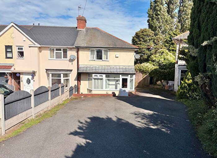 3 Bedroom End Of Terrace House For Sale In Dulwich Road, Kingstanding, Birmingham, B44