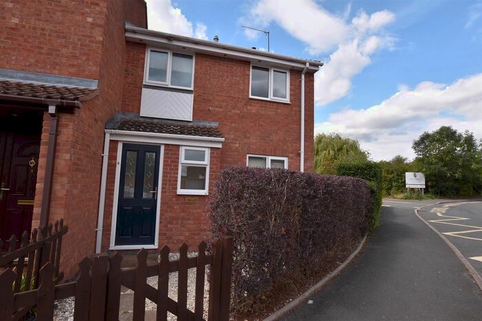 3 Bedroom Property To Rent In St. Albans Close, Worcester WR5