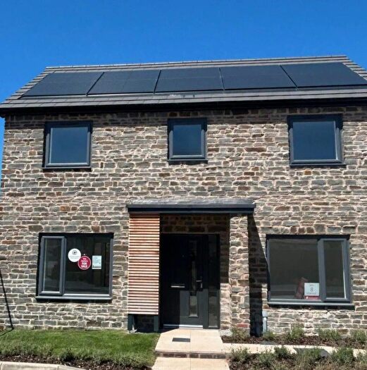4 Bedroom Detached House For Sale In Claverham, Court De Wyck, BS49