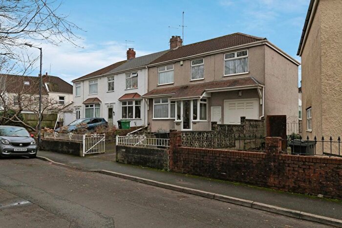 4 Bedroom End Terrace House For Sale In Hudds Vale Road, Bristol, BS5