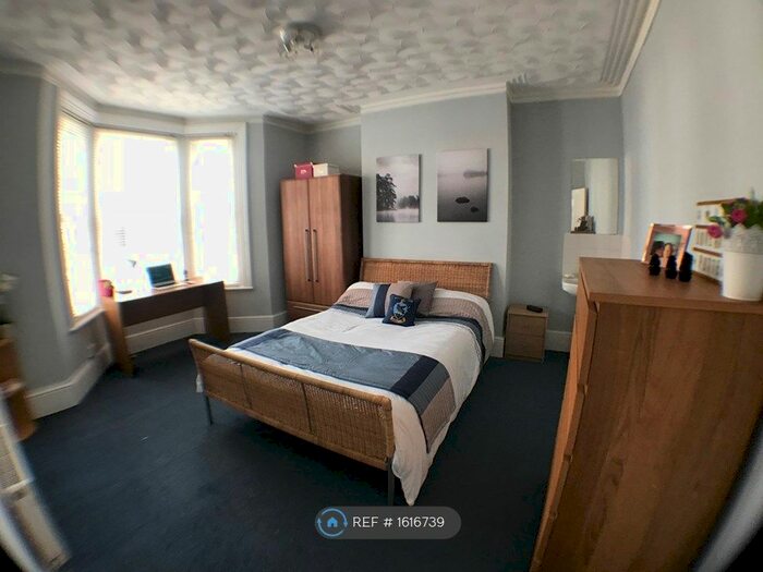 7 Bedroom Terraced House To Rent In University Road, Southampton, SO17