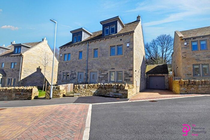 3 Bedroom Semi Detached House To Rent In Tenter Hill Gardens, Shepley, Huddersfield, HD8