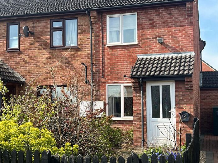 2 Bedroom Semi-Detached House To Rent In Lancaster Way, Market Deeping, Peterborough, PE6