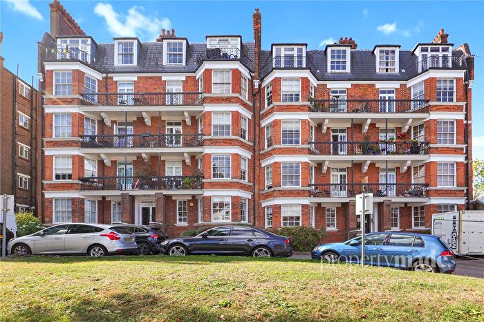 3 Bedroom Flat To Rent In Mapesbury Court, -, Shoot Up Hill, London, NW2