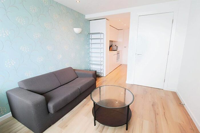 1 Bedroom Flat To Rent In Water Lane, Leeds, Uk, LS11