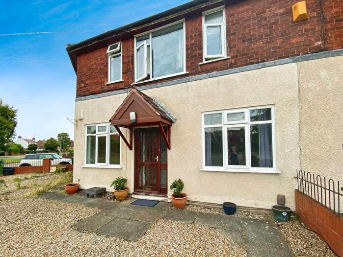 2 Bedroom Flat To Rent In Hamilton Drive West, Acomb, York, YO24