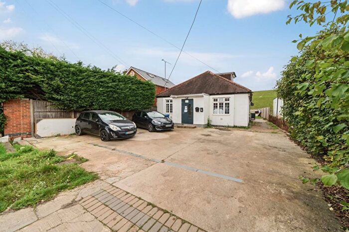 6 Bedroom Detached House For Sale In Staines-Upon-Thames, Surrey, TW19