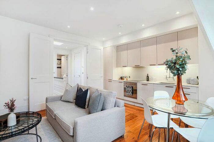 1 Bedroom Terraced House To Rent In North Audley Street, Mayfair, W1K