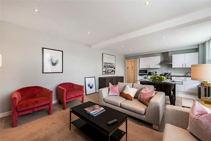 1 Bedroom Flat To Rent In Hill Street, Mayfair, London, W1J
