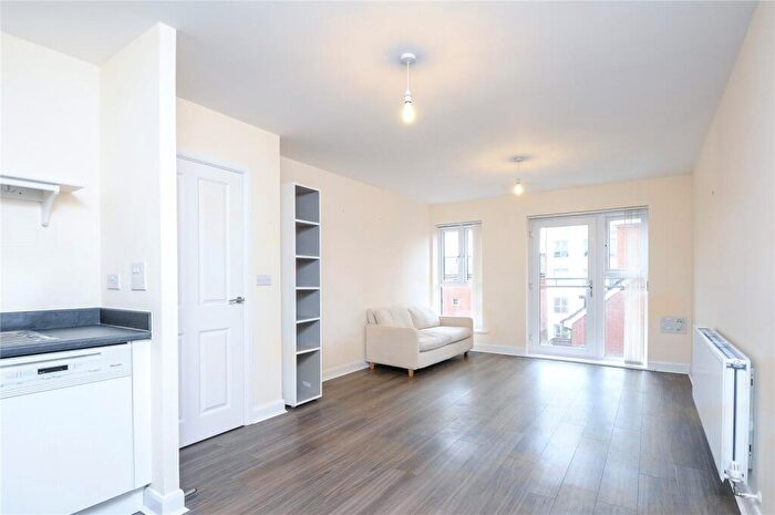 2 Bedroom Apartment To Rent In Englefield House, Moulsford Mews, Reading, Berkshire, RG30