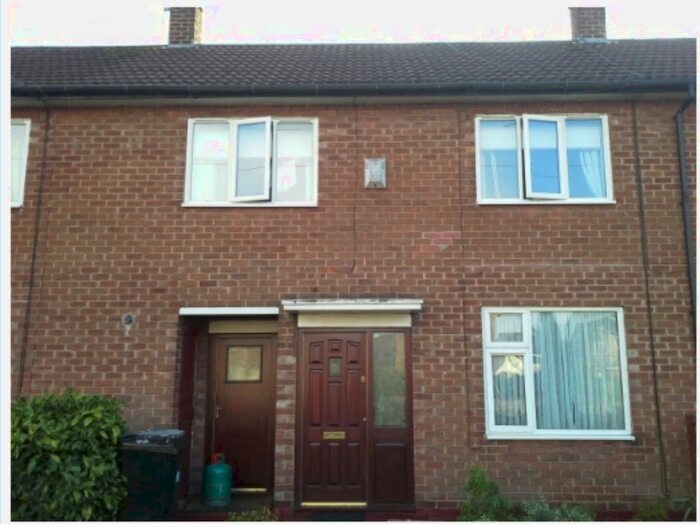3 Bedroom Terraced House To Rent In Wood Lane, M31