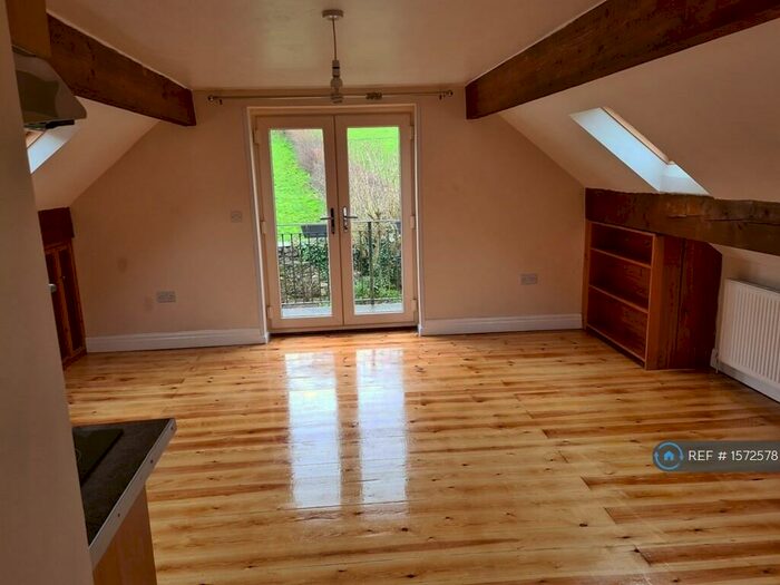 1 Bedroom Flat To Rent In Pistyll Gwyn, Ruthin, LL15