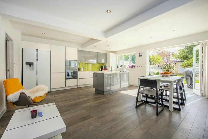 4 Bedroom Terraced House To Rent In Princes Avenue, Tolworth, Surbiton, KT6