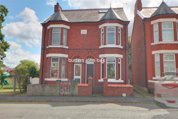3 Bedroom Semi-Detached House To Rent In Wharton Road, CW7