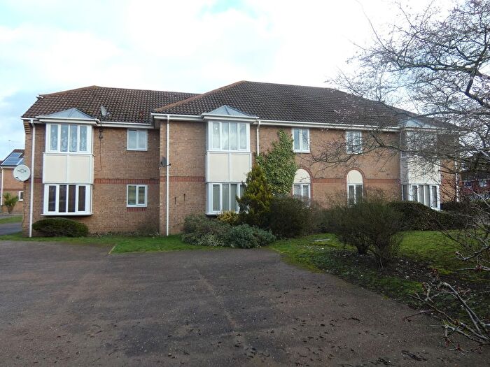 2 Bedroom Flat To Rent In Thistle Close, Thetford, IP24