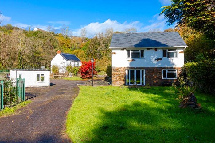3 Bedroom Detached House For Sale In Melin Caiach House, Melin Caiach, Treharris, CF46