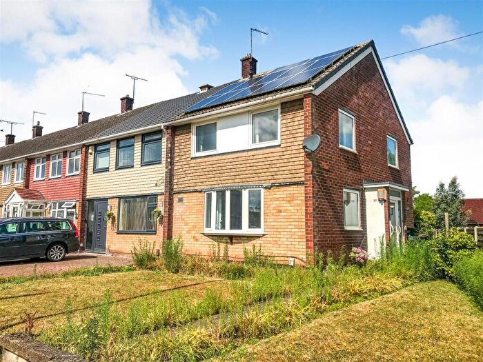3 Bedroom End Of Terrace House For Sale In Browns Lane, Allesley, CV5