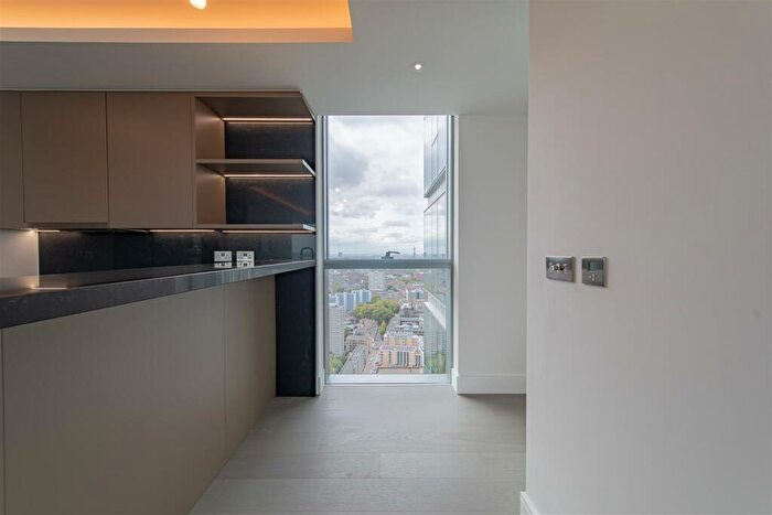 2 Bedroom Apartment To Rent In Carrara Tower, Bollinder Place, London, EC1V