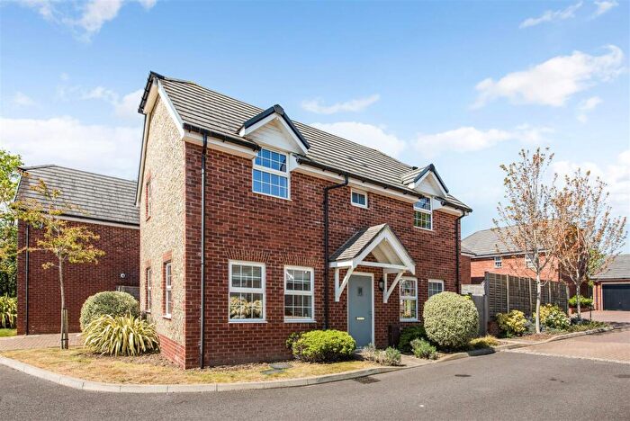 3 Bedroom Detached House For Sale In Eastleigh Mews, Havant, PO9