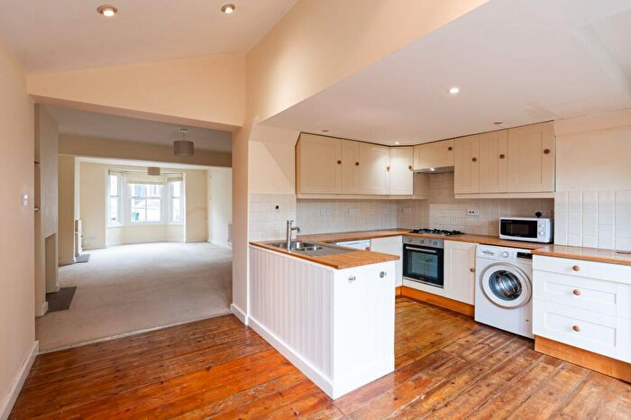 3 Bedroom Terraced House For Sale In Henley Street, Oxford, OX4