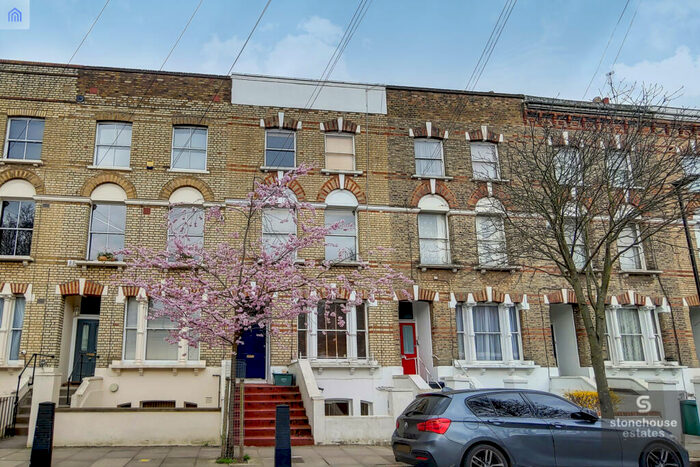 2 Bedroom Apartment To Rent In Davenant Rd, Lower Ground Floor, Archway, London, N19