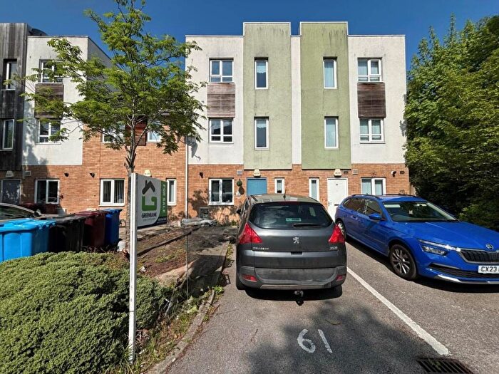 4 Bedroom Town House For Sale In Sycamore Drive, Northwood, L33