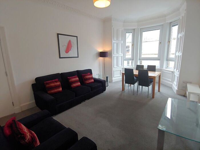 3 Bedroom Flat To Rent In () Mertoun Place, Edinburgh, EH11