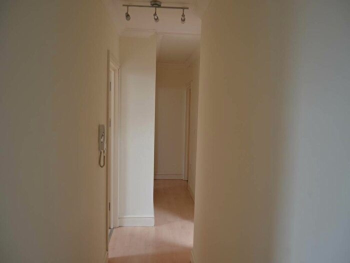 3 Bedroom Flat To Rent In Skinner Street, Newport, Newport, NP20