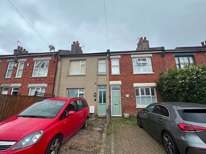 2 Bedroom Property To Rent In The Ridge, Hastings, TN34