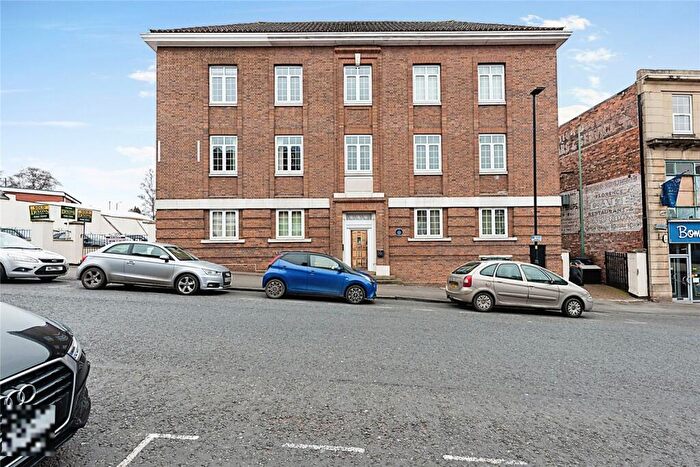 2 Bedroom Flat For Sale In Blackwell Street, Kidderminster, Worcestershire, DY10