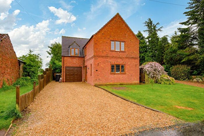 3 Bedroom Detached House For Sale In New End, Hemingby, LN9