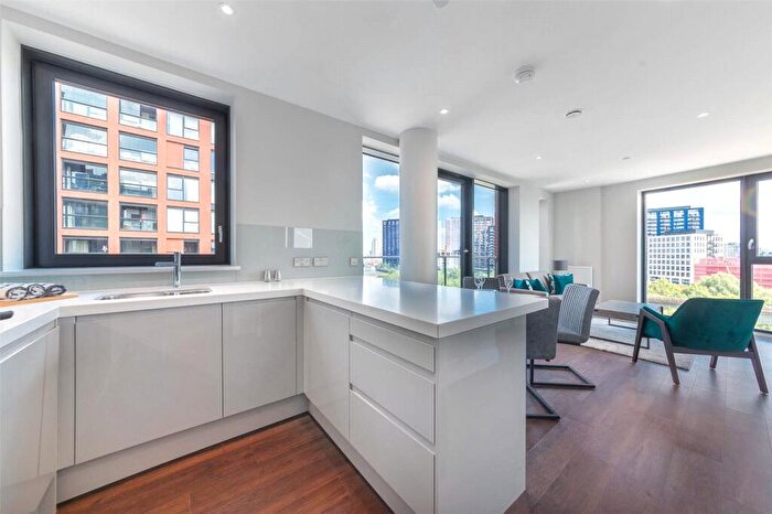 3 Bedroom Apartment For Sale In Handlebury House, Leamouth Road, Orchard Wharf, London, E14