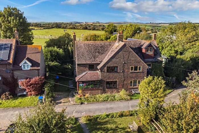 3 Bedroom Semi-Detached House For Sale In Swanborough, Lewes, BN7