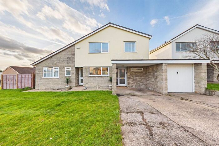 5 Bedroom Detached House For Sale In Paddock Gardens, Alveston, Bristol, South Gloucestershire, BS35