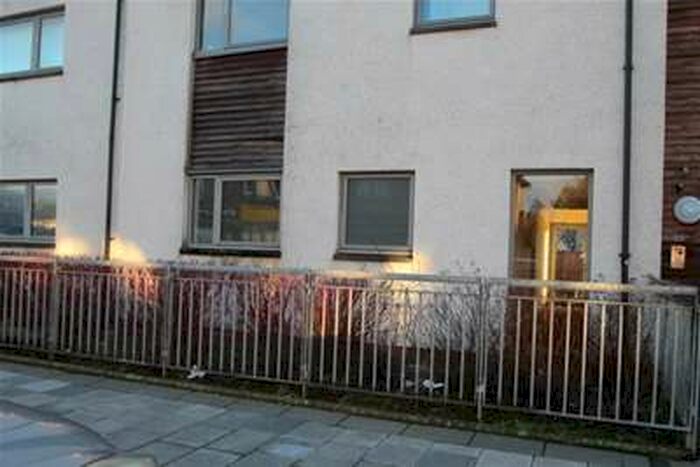 1 Bedroom Flat To Rent In Drip Road, Stirling, FK8