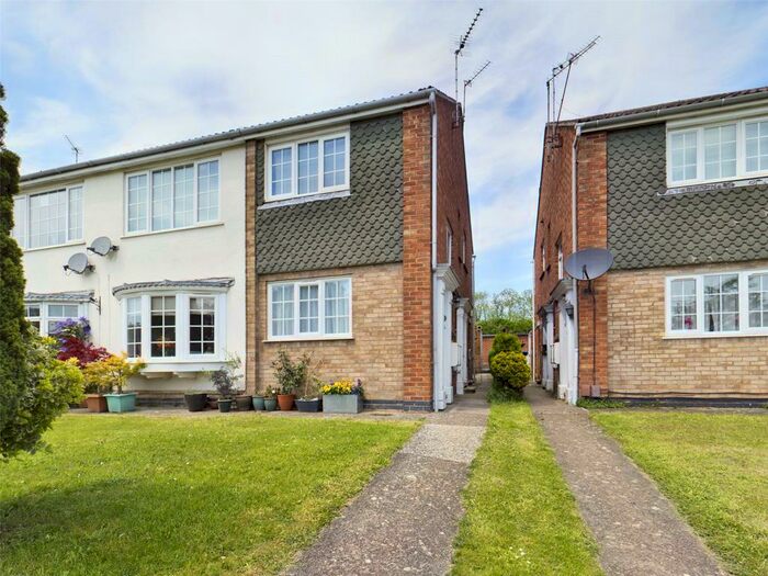 2 Bedroom Flat To Rent In Malpas Drive, Northampton, NN5