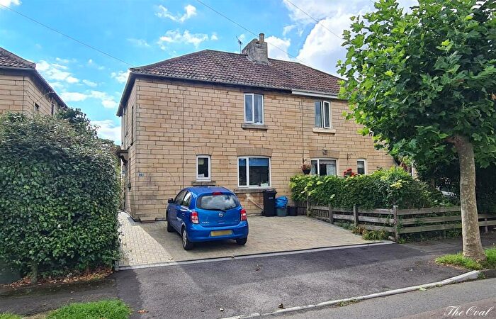 3 Bedroom House To Rent In The Oval, Bath, BA2
