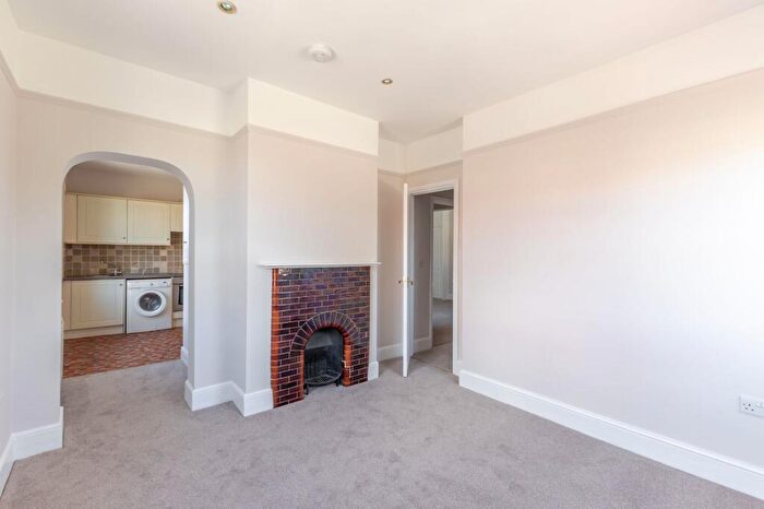 1 Bedroom Apartment For Sale In Station Road, Backwell, BS48