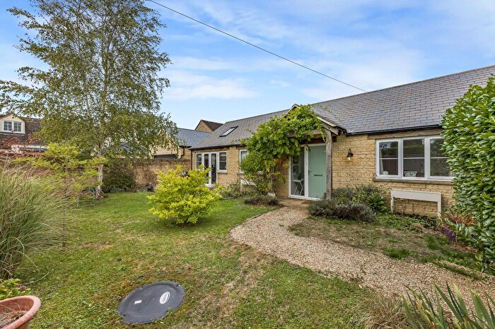2 Bedroom Bungalow For Sale In Horcott Road, Fairford, Gloucestershire, GL7