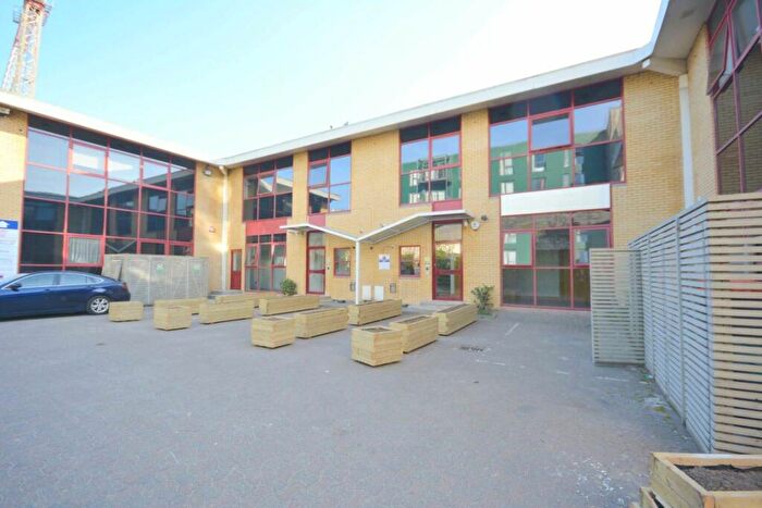 Studio To Rent In Colindale Avenue, London, NW9