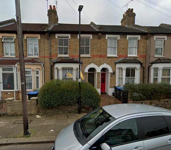 3 Bedroom Property To Rent In Henley Road, London, N18