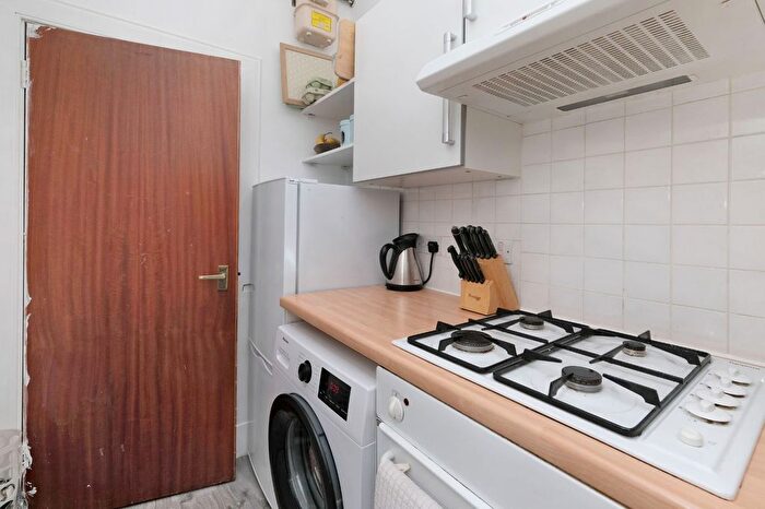 1 Bedroom Flat To Rent In Hollybank Place, Aberdeen, AB11