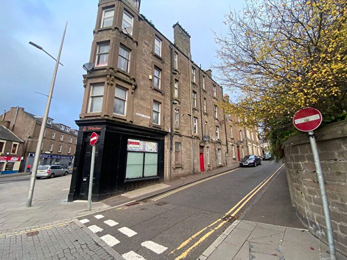 2 Bedroom Flat To Rent In Bright Street, Lochee, Dundee, DD2