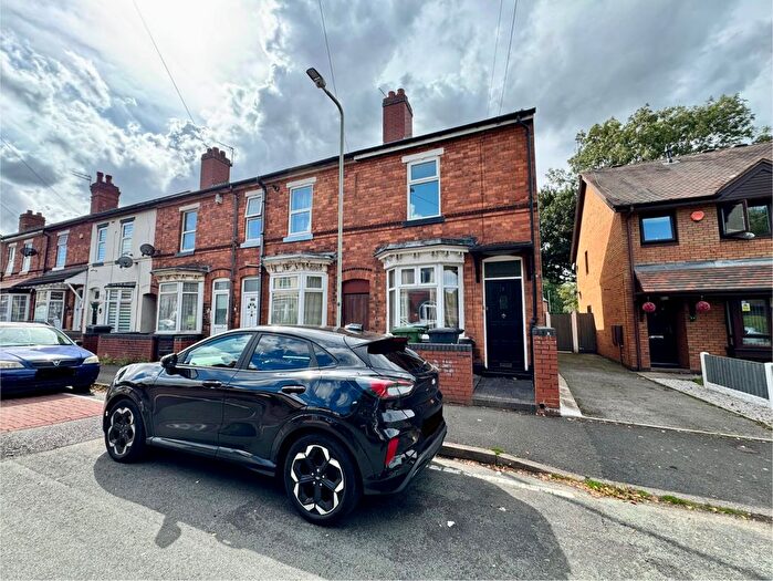 3 Bedroom End Of Terrace House To Rent In Thorne Street, Wolverhampton, WV2