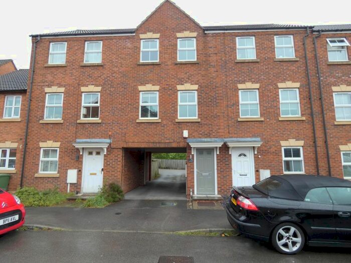 2 Bedroom Town House To Rent In High Hazel Drive, Mansfield Woodhouse, Mansfield, NG19