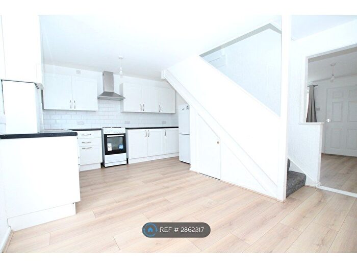 3 Bedroom Terraced House To Rent In Merivale Grove, Chatham, ME5